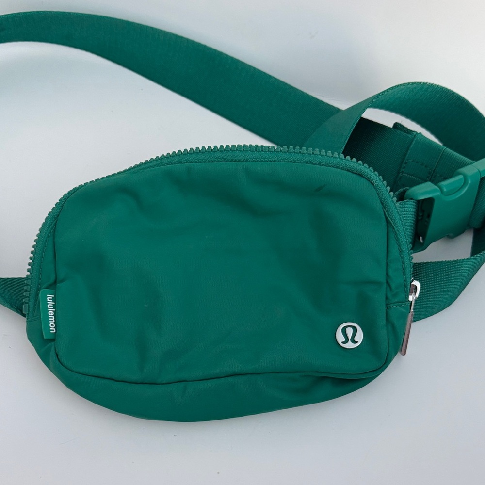 lululemon athletica Teal/green Belt Bag 1L